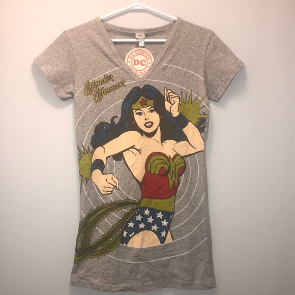 Round Two inspired Wonder Woman T-Shirt - Picture 2 of 3